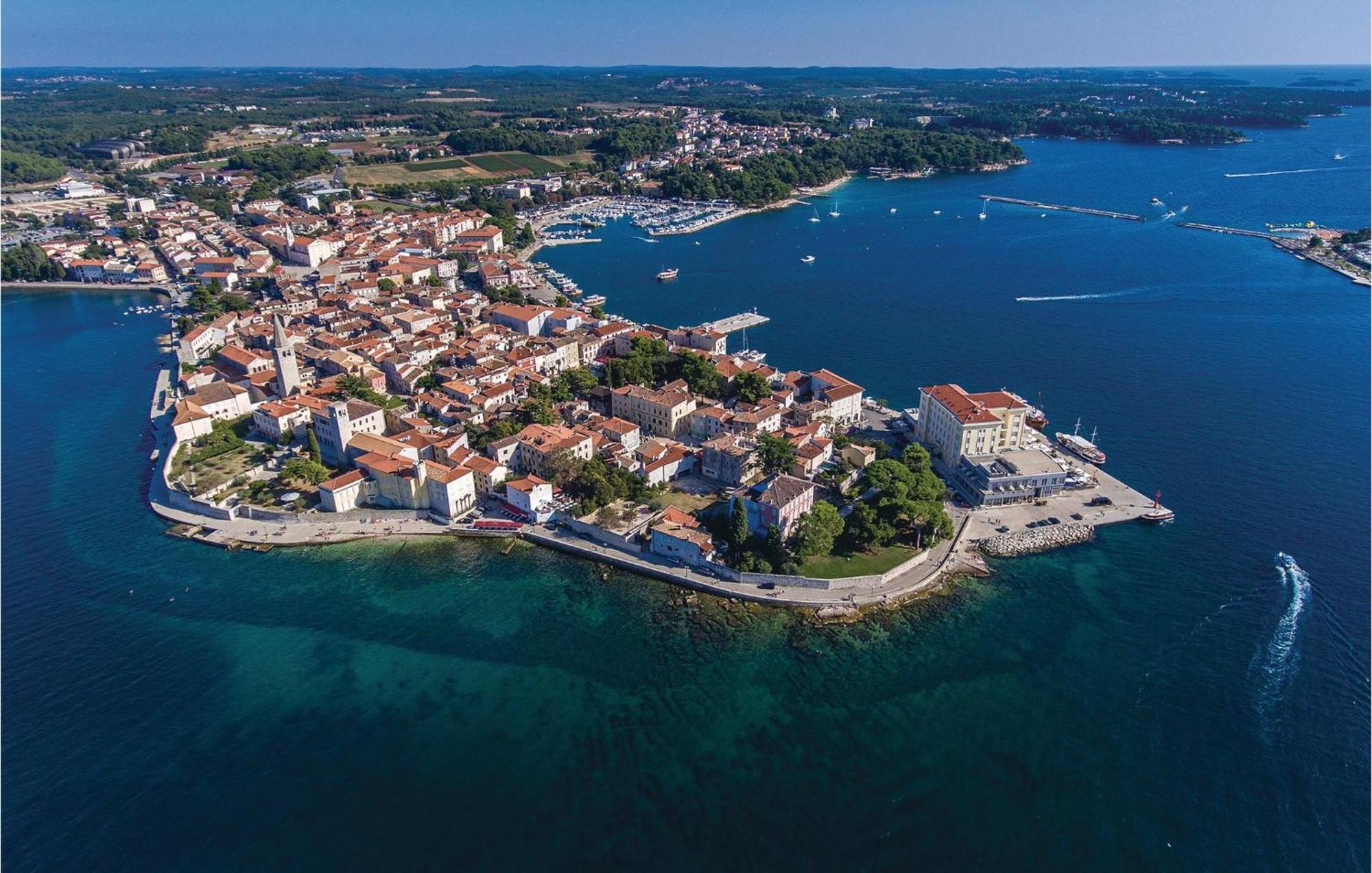 Gorgeous Apartment In Porec With Kitchen エクステリア 写真